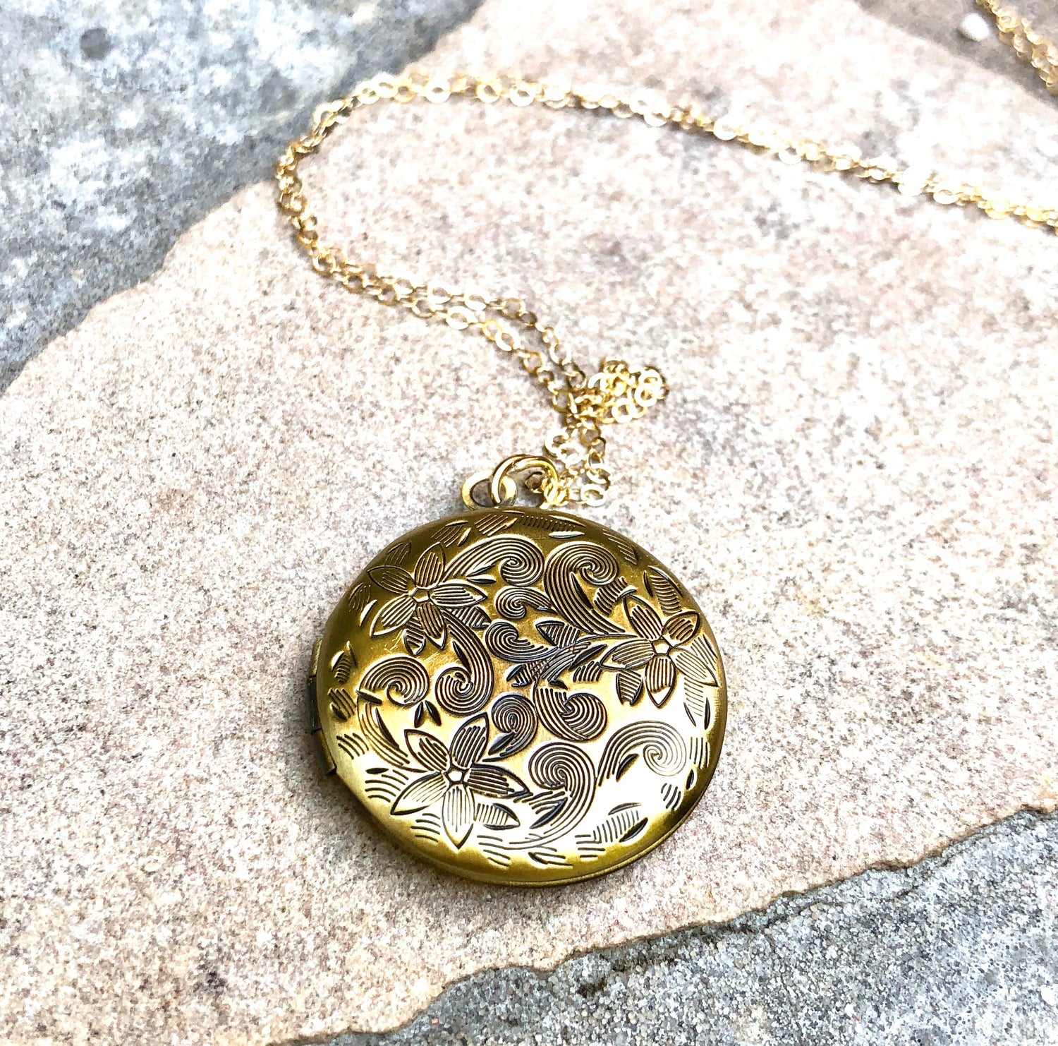 Personalized Lockets Handmade - Natashaaloha, jewelry, bracelets, necklace, keychains, fishing lures, gifts for men, charms, personalized, 